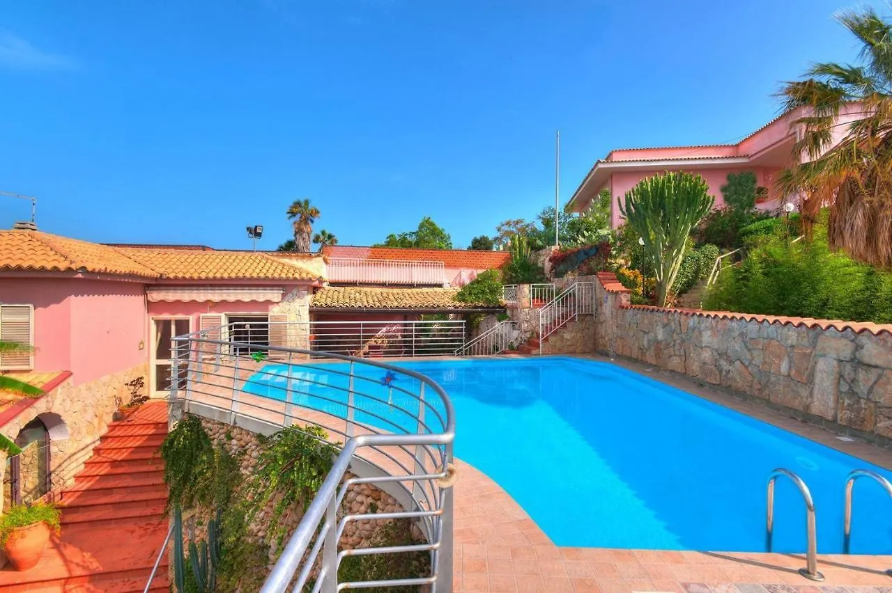 Holiday Home With Private Pool, Terrauzza