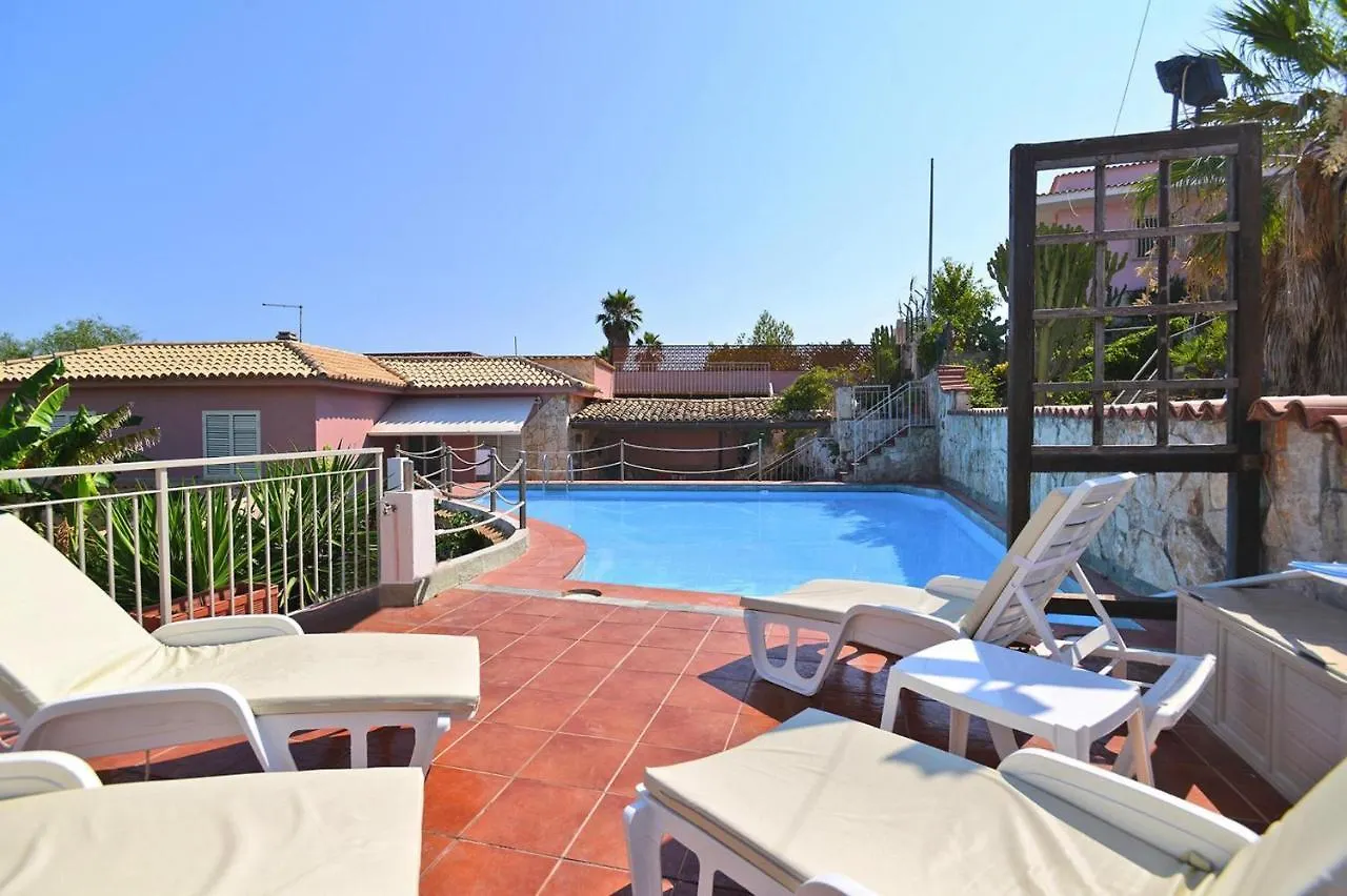 Holiday Home With Private Pool, Terrauzza