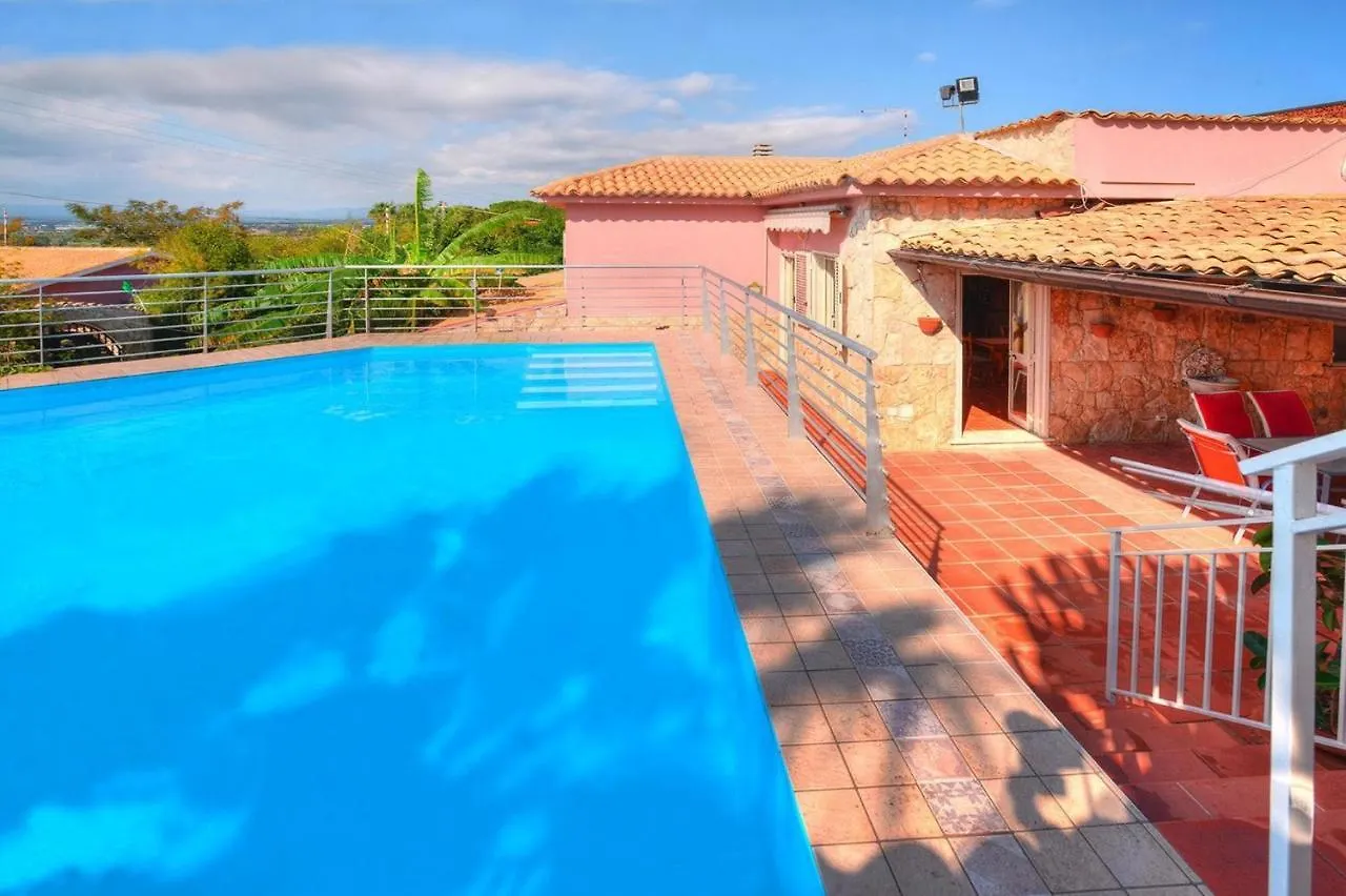 Holiday Home With Private Pool, Terrauzza