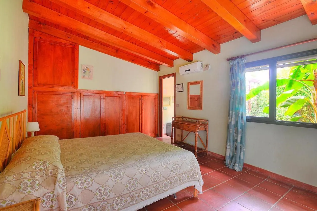 Holiday Home With Private Pool, Terrauzza 0*,  Italy